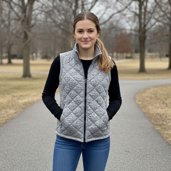 Thread & Supply Jackets & Blazers - Thread & Supply Quilted Gray Zip Front Vest Size M